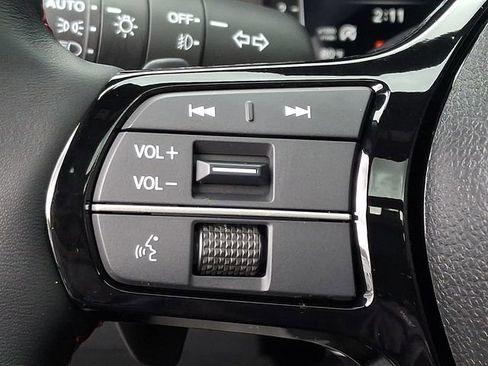 Certified 2025 Honda Pilot Black Edition image 23