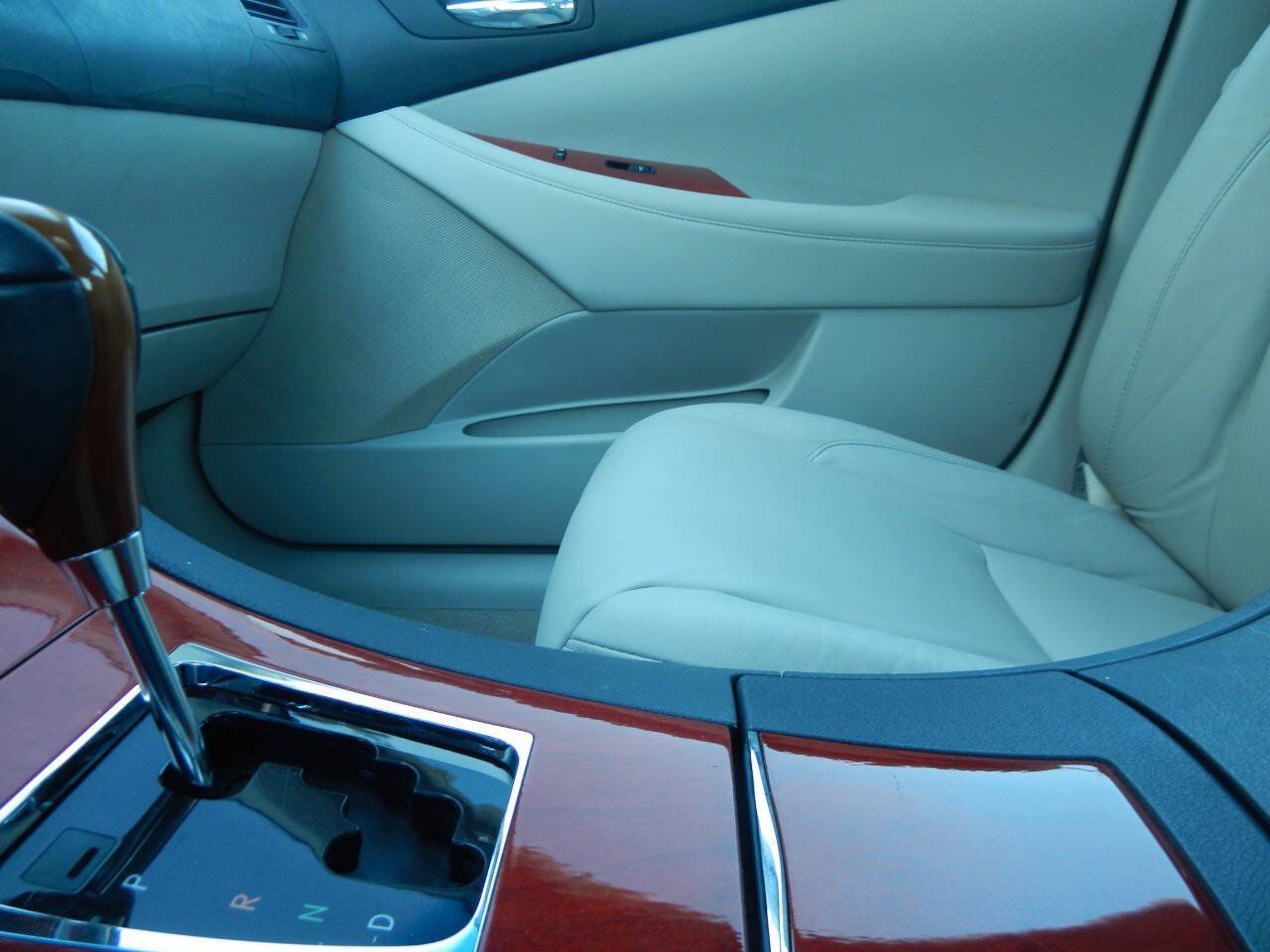 Used 2007 Lexus ES 350 w/ Premium Pkg FWD image 39