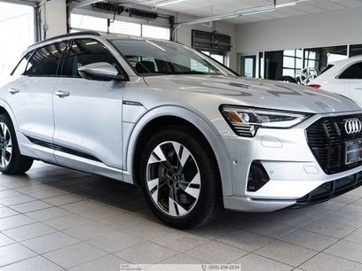Used 2021 Audi e-tron Premium w/ Convenience Plus Package