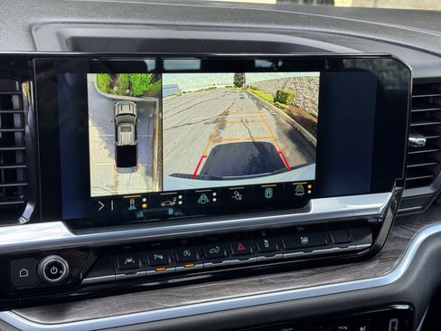 Used 2022 Chevrolet Silverado 1500 LTZ w/ LTZ Premium Package RWD image 28