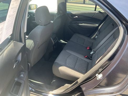 Used 2020 Chevrolet Equinox LT w/ Driver Convenience Package image 39