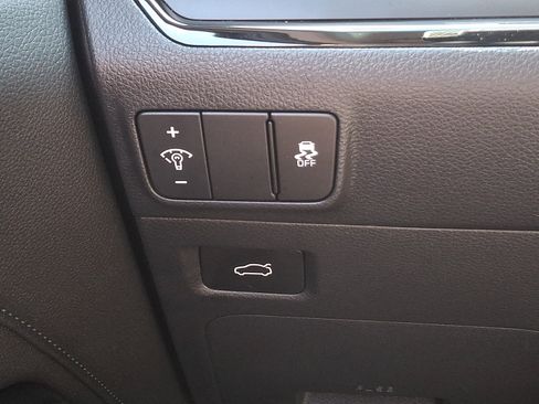 Used 2025 Kia K5 EX FWD image 24