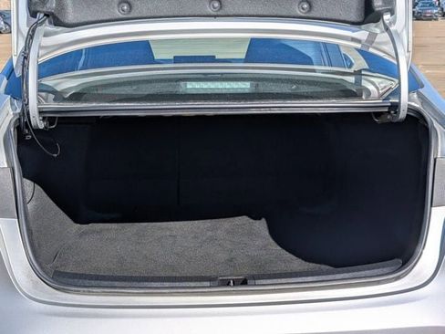 Used 2020 Toyota Corolla LE image 25