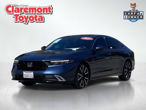 Used 2025 Honda Accord Touring image 1