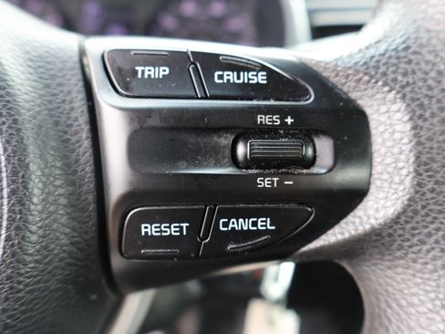 Used 2019 Kia Rio S FWD image 28