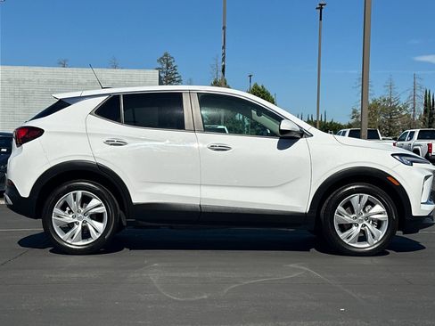 Used 2024 Buick Encore GX Preferred FWD image 2