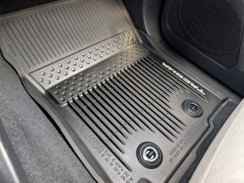 Used 2021 Toyota Tacoma SR5 w/ Blackout Package (TMS) image 33