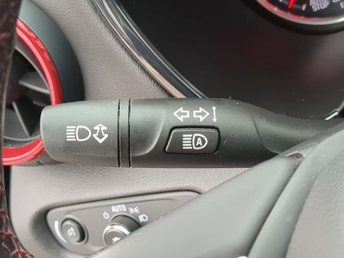 Used 2019 Chevrolet Blazer RS image 33