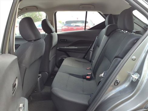 New 2025 Nissan Kicks Play S image 6