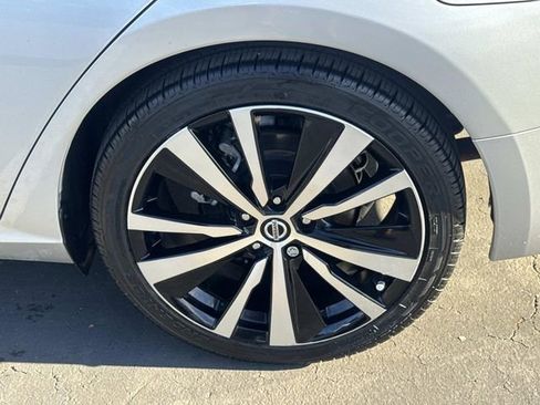 Used 2022 Nissan Altima 2.5 SR image 39