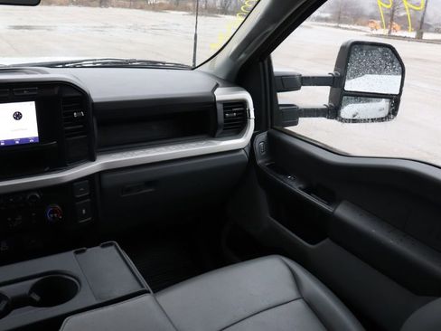 Used 2024 Ford F550 XL image 13