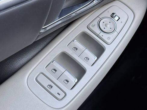 Used 2023 Hyundai Sonata SEL w/ Convenience Package FWD image 25