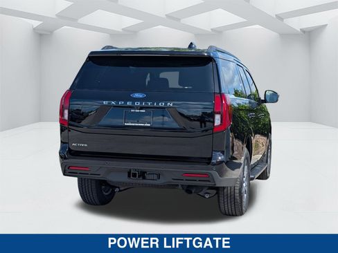 New 2026 Ford Expedition Active RWD image 6