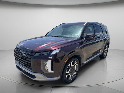 Used 2024 Hyundai Palisade Limited AWD/4WD image 3