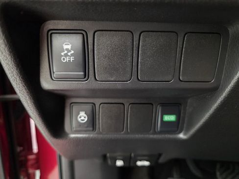 Used 2017 Nissan Rogue Sport SL image 21