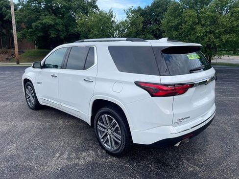 Used 2023 Chevrolet Traverse High Country w/ LPO, Floor Liner Package FWD image 7
