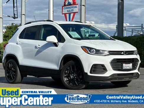 Used 2022 Chevrolet Trax LT w/ Sport Edition AWD/4WD image 1