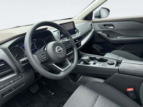 Used 2023 Nissan Rogue SV AWD/4WD image 10