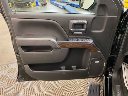Used 2018 GMC Sierra 1500 Denali w/ Denali Ultimate Package AWD/4WD image 20