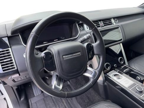 Used 2020 Land Rover Range Rover HSE image 7
