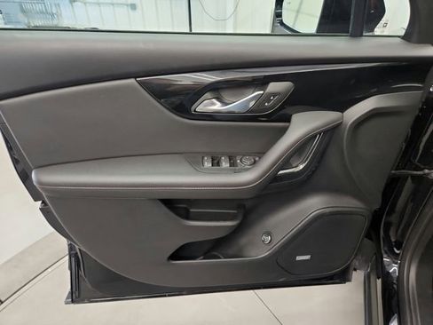 Used 2025 Chevrolet Blazer RS image 32
