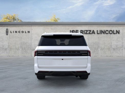 New 2025 Lincoln Navigator L Reserve image 5