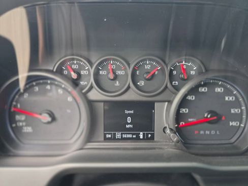Used 2023 Chevrolet Silverado 1500 Custom AWD/4WD image 17