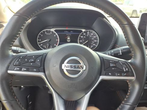 Used 2022 Nissan Sentra SR FWD image 7