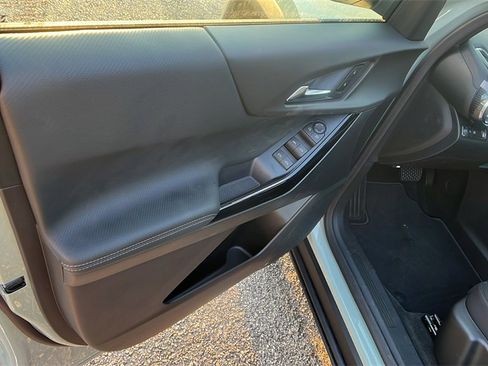 New 2026 Chevrolet Equinox LT image 11