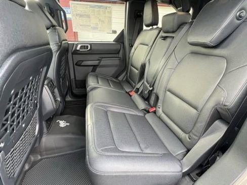 New 2025 Ford Bronco Badlands w/ Sasquatch Package image 10