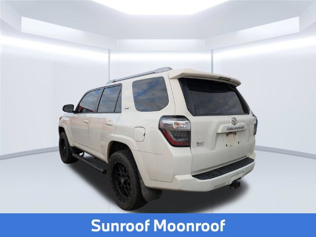 Used 2018 Toyota 4Runner SR5 Premium RWD image 2