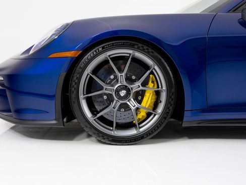 Used 2022 Porsche 911 GT3 image 9