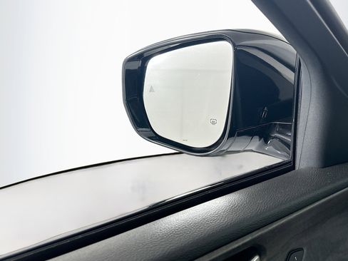 Used 2023 Jeep Grand Cherokee 4WD 4xe w/ Luxury Tech Group II image 16