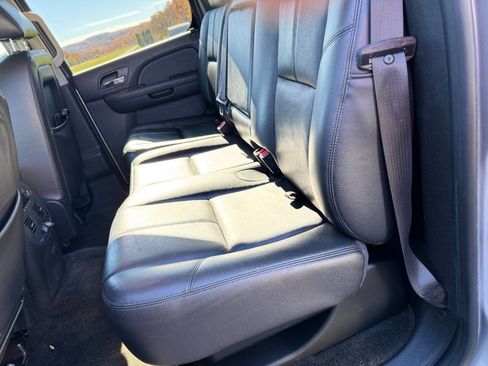 Used 2013 Chevrolet Avalanche LT w/ All-Star Edition image 5