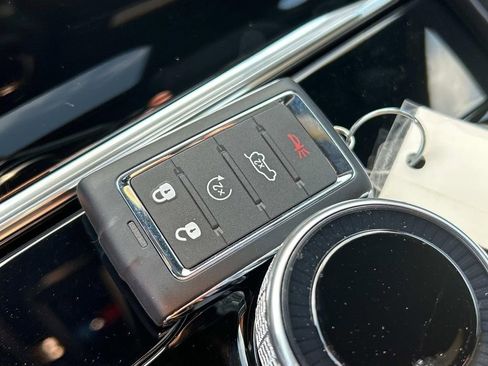 New 2025 Jeep Grand Cherokee L Altitude image 14