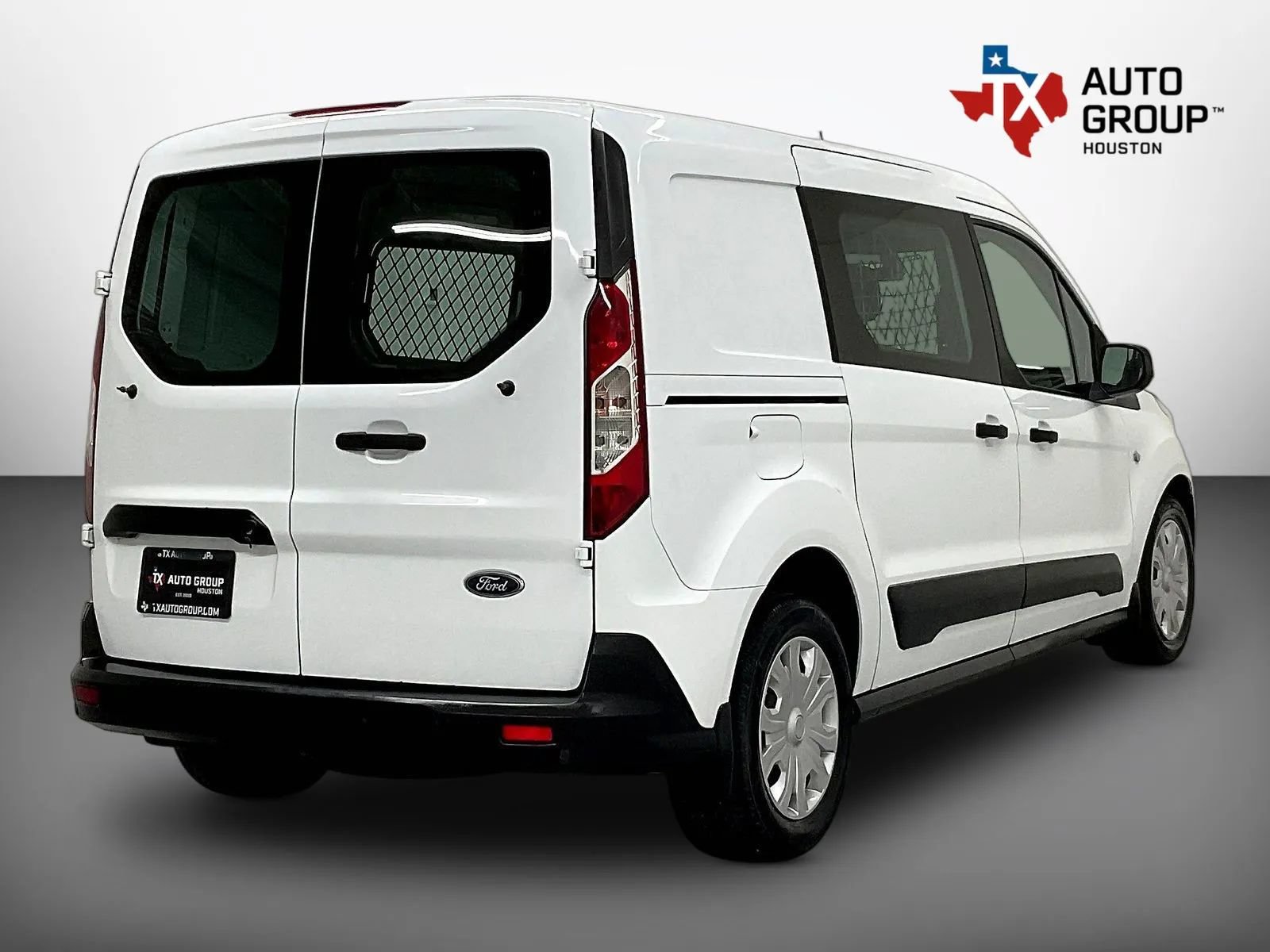 Used 2022 Ford Transit Connect XLT FWD image 5