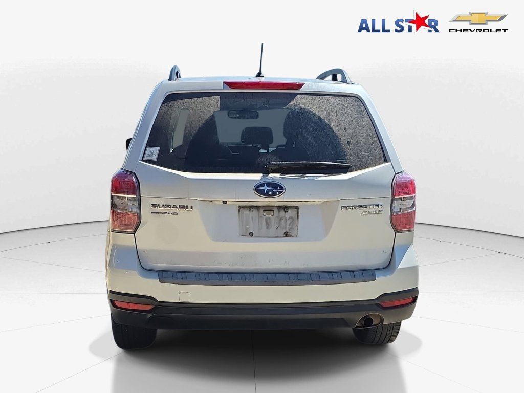 Used 2015 Subaru Forester 2.5i Premium w/ All-Weather Package AWD/4WD image 4