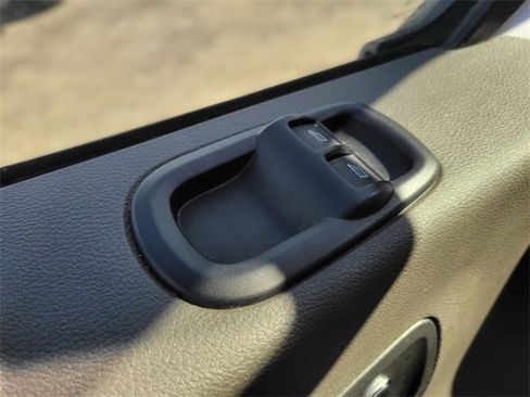 Used 2023 Ford Transit 350 XLT image 16