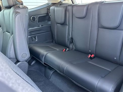 Used 2025 Subaru Ascent Bronze Edition image 12