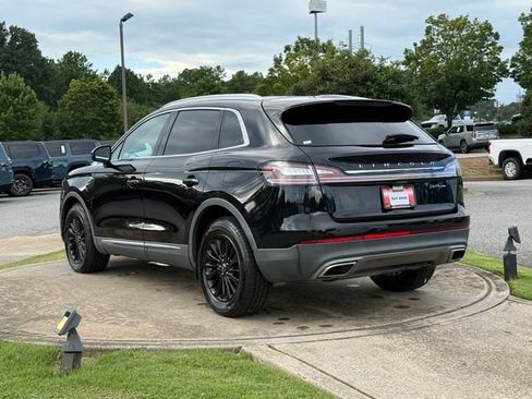 Used 2019 Lincoln Nautilus Select AWD/4WD image 5