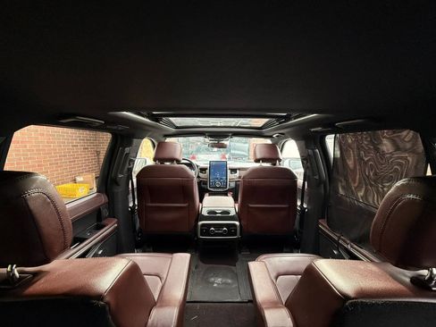 Used 2022 Ford Expedition Max Limited AWD/4WD image 25