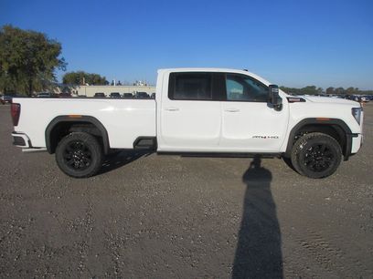 New 2026 GMC Sierra 3500 AT4 w/ AT4 Premium Plus Package