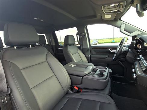 Used 2026 GMC Sierra 1500 SLT RWD image 16