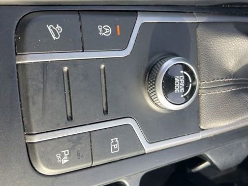 Certified 2021 Kia Sorento S w/ Panoramic Sunroof Package image 25