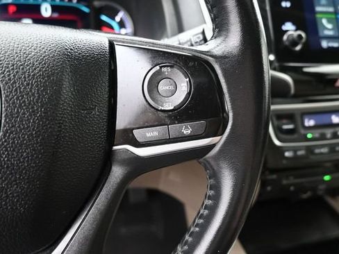 Used 2019 Honda Pilot Touring image 30