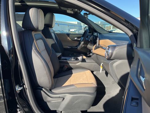 New 2026 Chevrolet Equinox ACTIV image 15