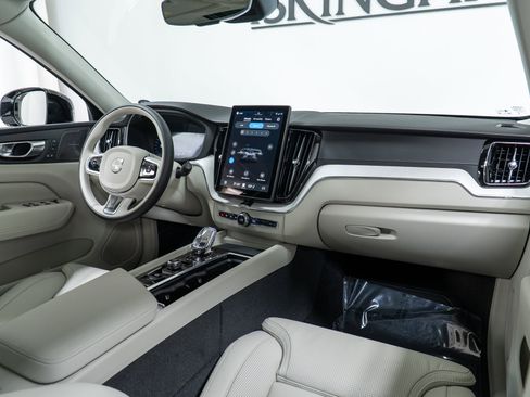 New 2026 Volvo XC60 T8 Ultra w/ Climate Package image 14