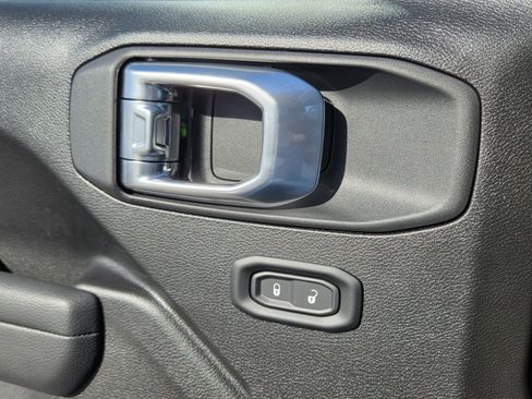 New 2026 Jeep Wrangler Unlimited Sport image 14