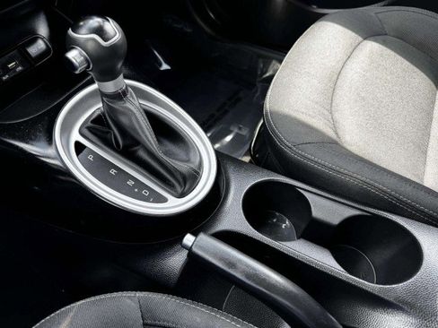 Used 2018 Kia Soul + image 30