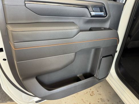 New 2026 GMC Sierra 2500 AT4 image 9